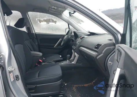 2015 Subaru Forester 2.5I z USA, uszkodzony, nr VIN JF2SJABC6FH547076